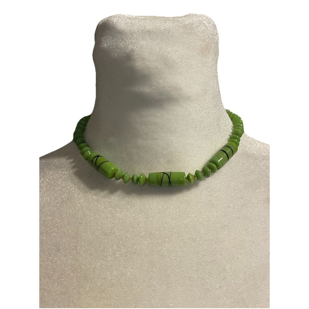 VTG 80s Green Glass Bead Marbled Choker Necklace